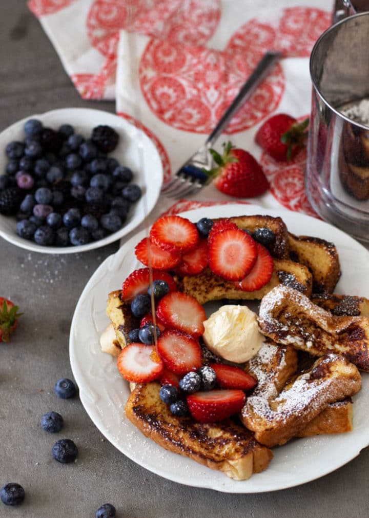 Easy French Toast Recipe - Recipes Worth Repeating