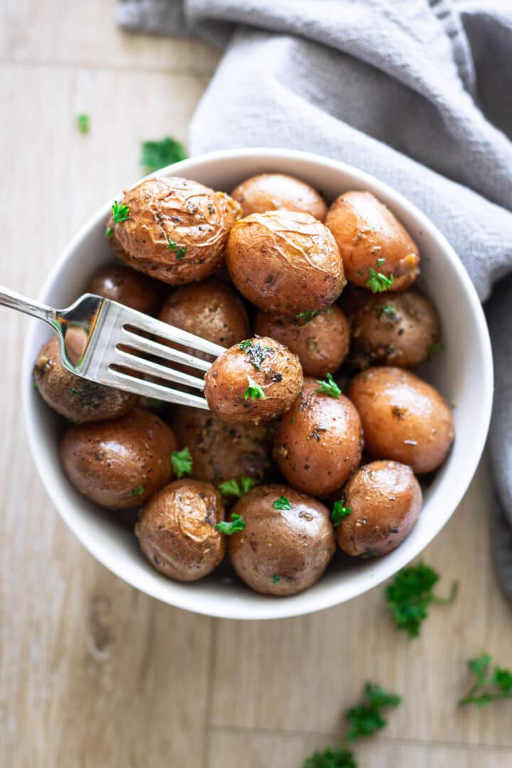 Crock Pot Garlic Potatoes - Recipes Worth Repeating